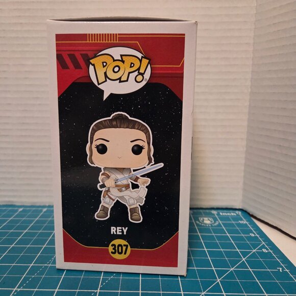 Funko POP Star Wars Rey Skywalker 307 Vinyl Figure - Picture 4 of 6